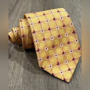 Ermenegildo Zegna Tie Made in Italy 100% Silk Yellow Woven Crosshatch Geometric